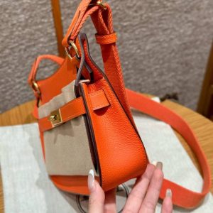 Hermes Jypsiere Mini 23 Bag Handmade In Evercolor Calfskin Leather Gold Hardware 9J Feu - Image 23