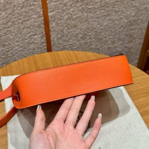 Hermes Jypsiere Mini 23 Bag Handmade In Evercolor Calfskin Leather Gold Hardware 9J Feu - Image 21