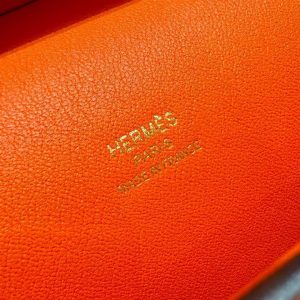 Hermes Jypsiere Mini 23 Bag Handmade In Evercolor Calfskin Leather Gold Hardware 9J Feu - Image 10