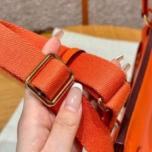 Hermes Jypsiere Mini 23 Bag Handmade In Evercolor Calfskin Leather Gold Hardware 9J Feu - Image 3