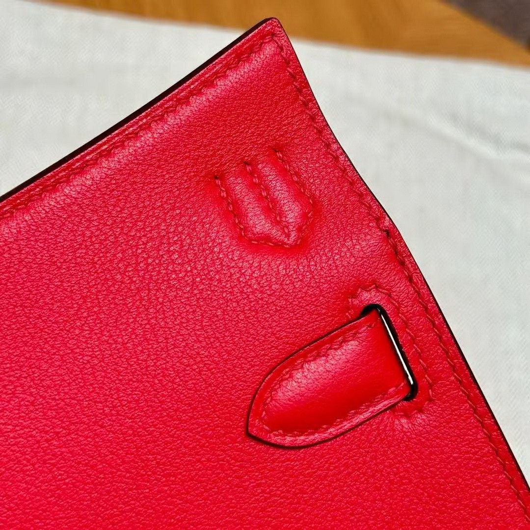 Hermes Jypsiere Mini 23 Bag Handmade In Evercolor Calfskin Leather Gold Hardware S3 Rouge Coeur - Image 4