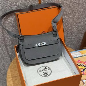 Hermes Jypsiere Mini 23 Bag Handmade In Evercolor Calfskin Leather Silver Hardware 0L Gris Meyer - Image 9
