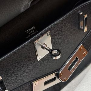 Hermes Jypsiere Mini 23 Bag Handmade In Evercolor Calfskin Leather Silver Hardware 89 Noir - Image 13
