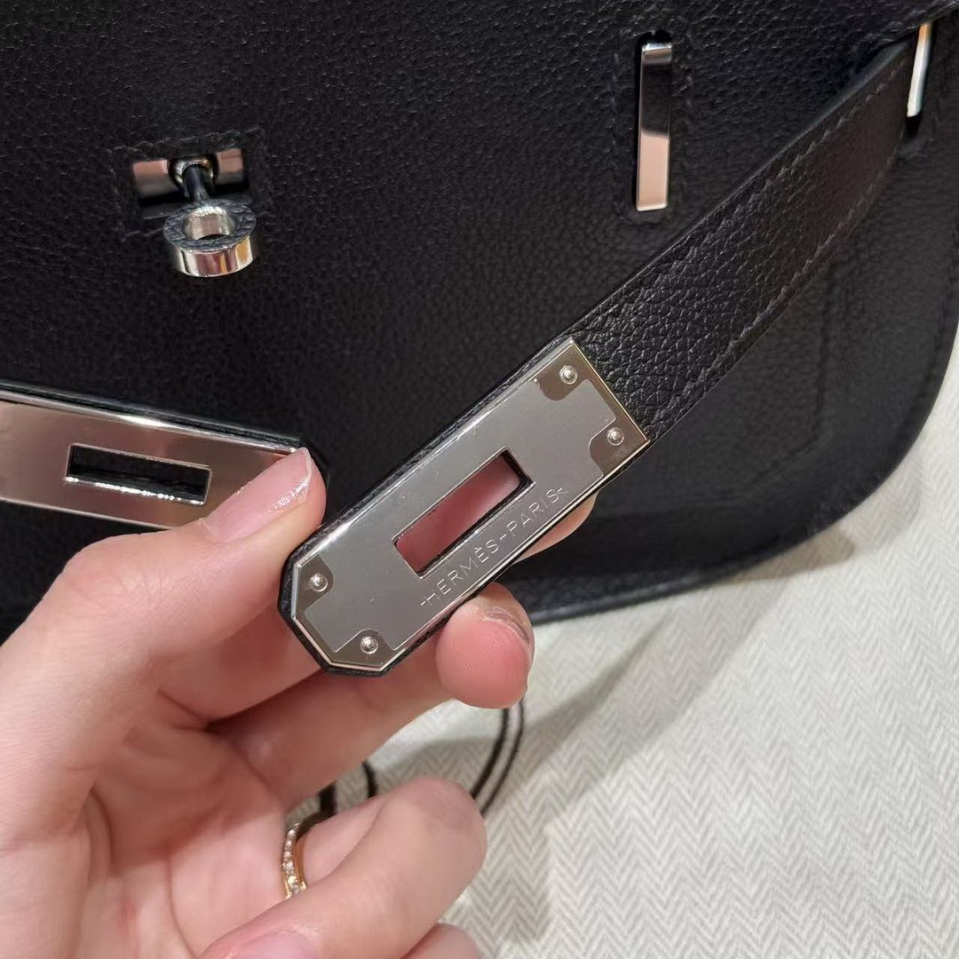 Hermes Jypsiere Mini 23 Bag Handmade In Evercolor Calfskin Leather Silver Hardware 89 Noir - Image 7
