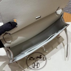 Hermes Jypsiere Mini 23 Bag Handmade In Evercolor Calfskin Leather Silver Hardware 8L Beton - Image 5