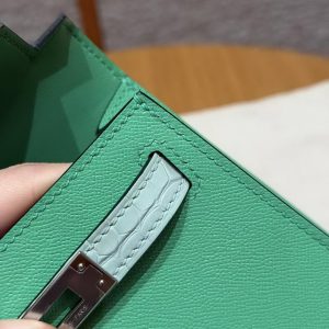 Hermes Kelly Mini 2 19CM Bag Handmade In Madame and Alligator Leather Silver Hardware 0T Vert Comics 0W Girs Neve - Image 12