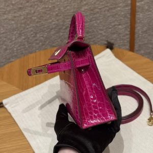 Hermes Kelly Mini 2 19CM Bag Handmade In Bright Faced Alligator Leather from Mississippi Gold Hardware J5 Rose Scheherazade - Image 11