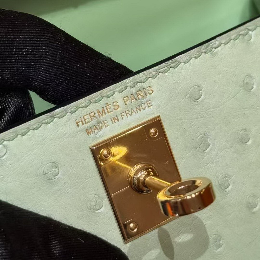 Hermes Kelly Mini 2 19 CM Bag Handmade In KK Ostrich Leather from South Africa Rose Gold Hardware 3i Vert Criquet - Image 11