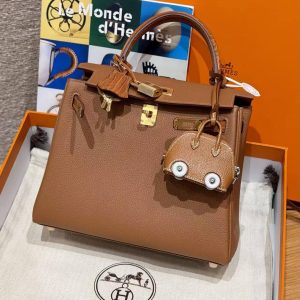 Hermes Kelly 25 Bag Handmade In Togo Calfskin Leather and Alligator from Mississippi Gold Hardware 37 Gold - Image 14