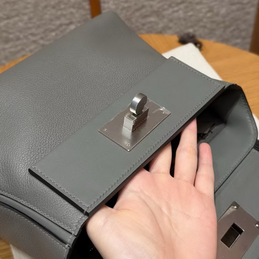Hermes Kelly 2424 24/24 Bag 21CM Handmade In Evercolor and Swift Calfskin Leather Silver Hardware 8F Girs Etain - Image 11