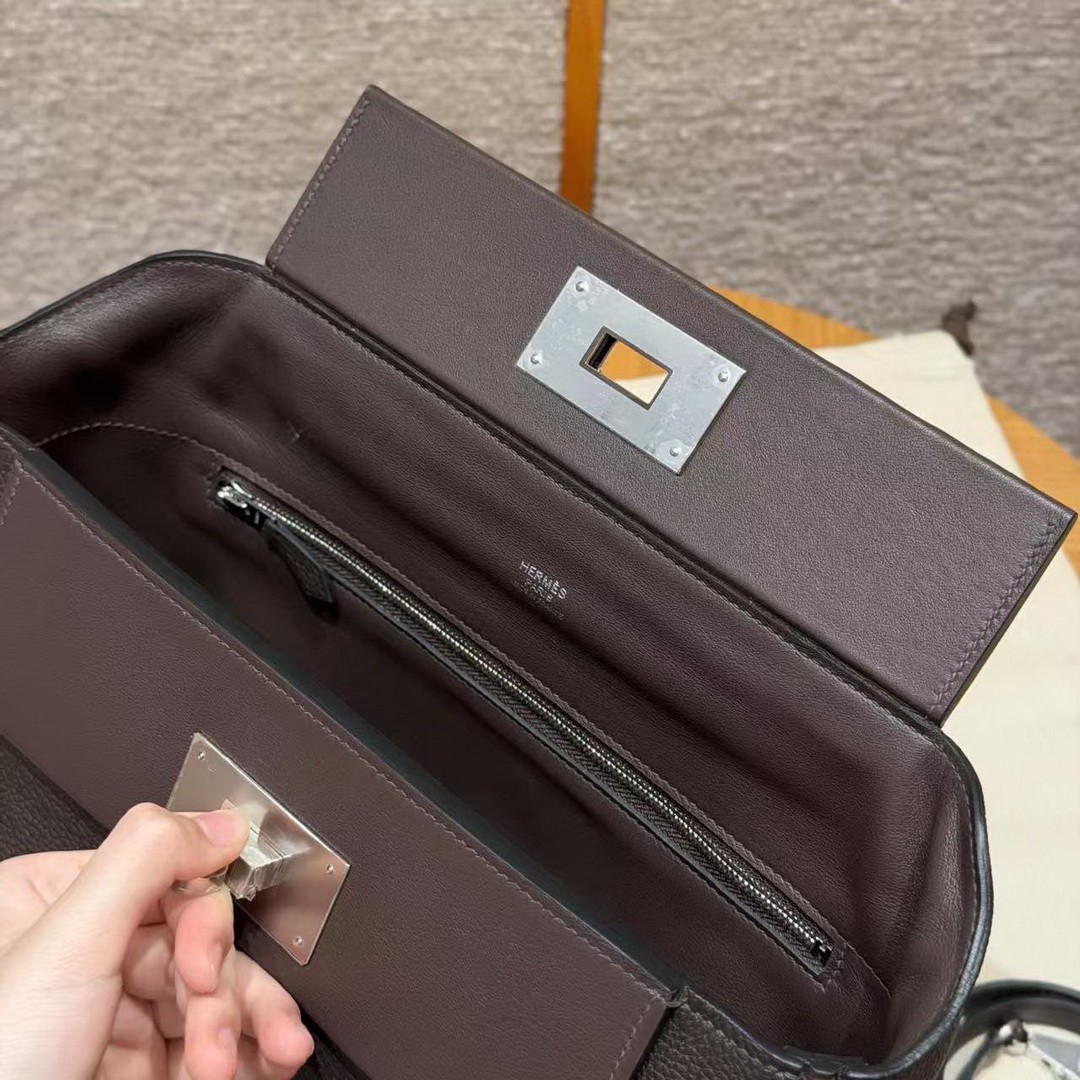 Hermes Kelly 2424 24/24 Bag 29CM Handmade In Evercolor and Swift Calfskin Leather Silver Hardware 47 Chocolate - Image 9