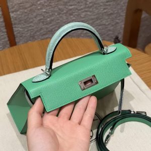 Hermes Kelly Mini 2 19CM Bag Handmade In Madame and Alligator Leather Silver Hardware 0T Vert Comics 0W Girs Neve - Image 16