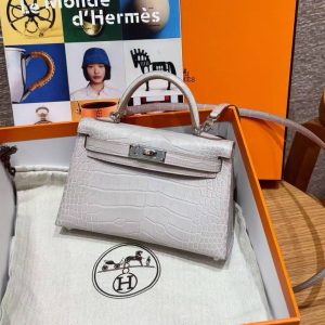 Hermes Kelly Mini 2 19 CM Bag Handmade In Matte Alligator Leather from Mississippi Sliver Hardware 80 Pearl Gray 5P Pink - Image 9