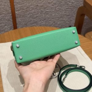 Hermes Kelly Mini 2 19CM Bag Handmade In Madame and Alligator Leather Silver Hardware 0T Vert Comics 0W Girs Neve - Image 24