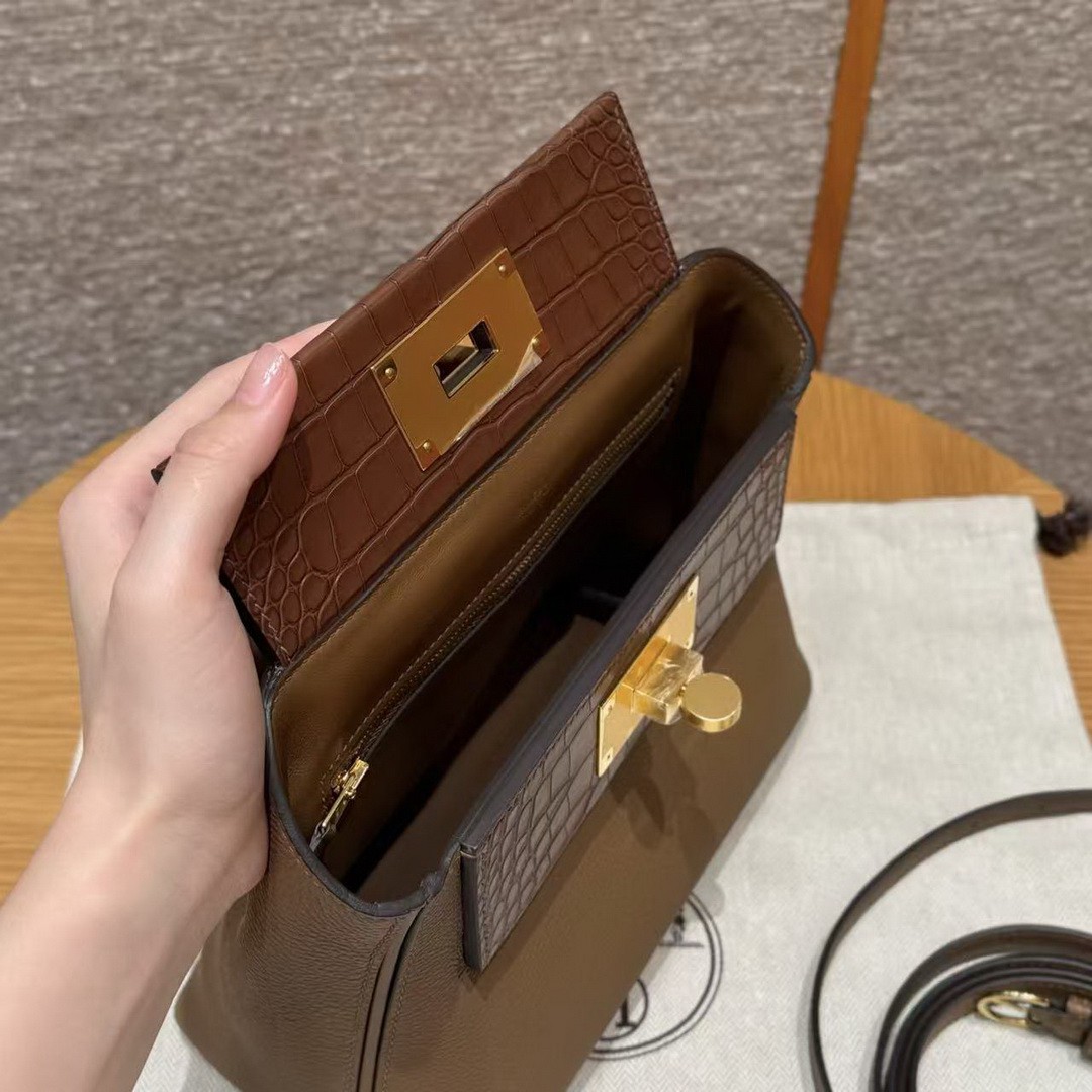 Hermes Kelly Mini 2424 24/24 Bag 21CM Handmade In Togo Calfskin Leather Matte American Crocodile Gold Hardware 3G Alezan - Image 15