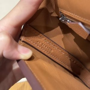 Hermes Kelly 2424 24/24 Bag 21CM Handmade In Evercolor and Swift Calfskin Leather Silver Hardware 37 Gold 0G Rouge Sellier 09 Mauve Pale - Image 12