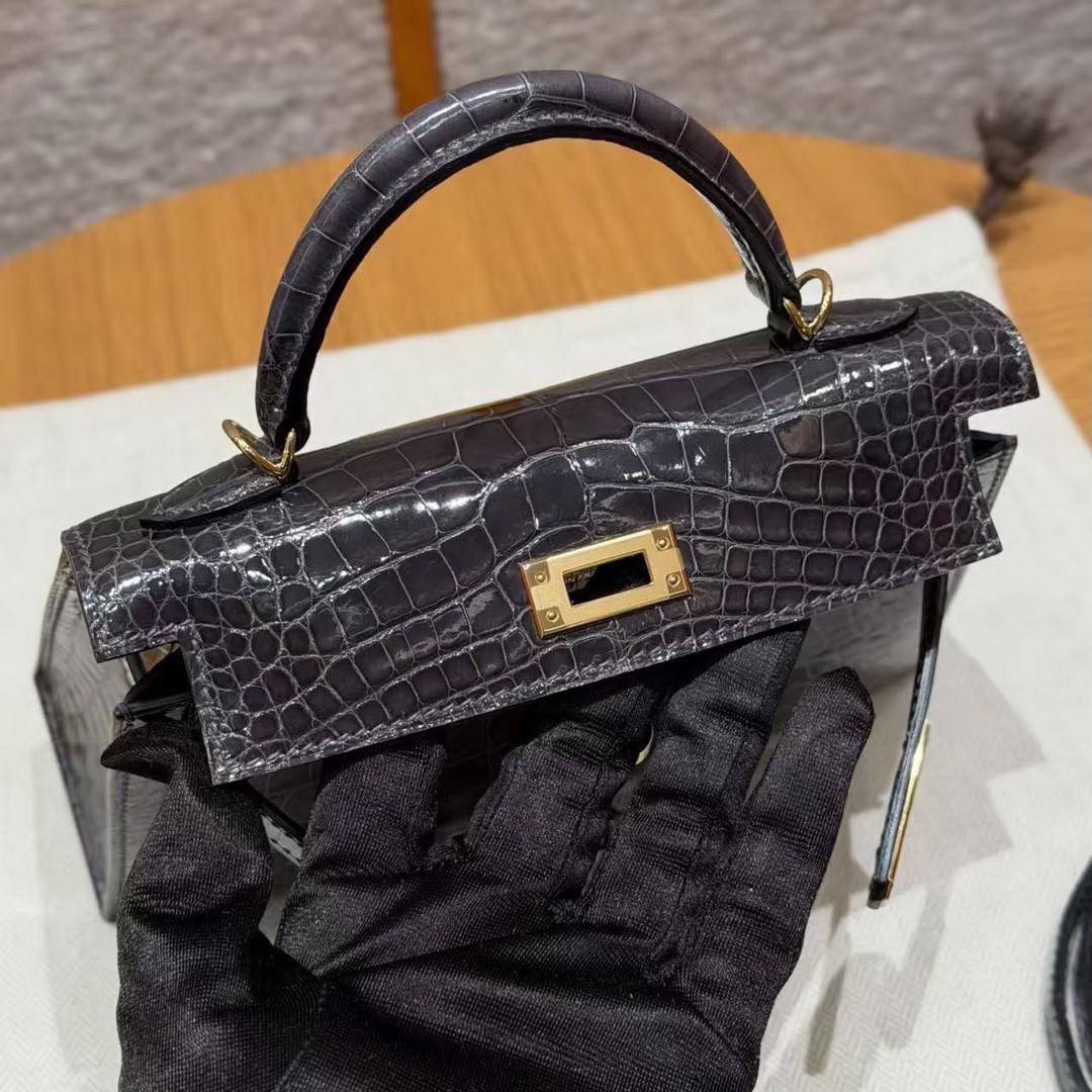 Hermes Kelly Mini 2 19CM Bag Handmade In Bright Faced Alligator Imported Leather from Mississippi Gold Hardware 88 Graphite - Image 8