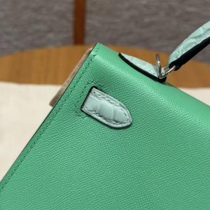 Hermes Kelly Mini 2 19CM Bag Handmade In Madame and Alligator Leather Silver Hardware 0T Vert Comics 0W Girs Neve - Image 20