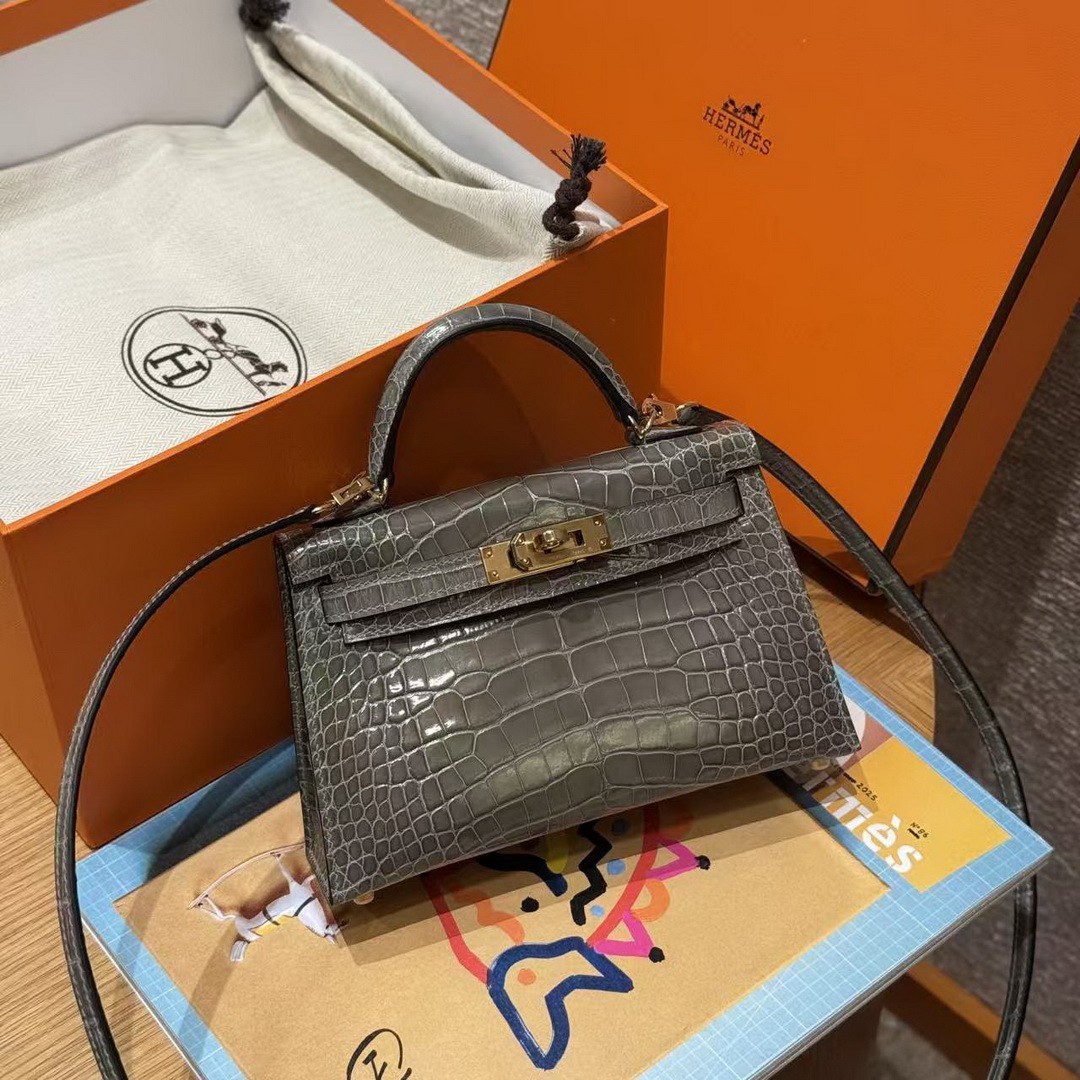 Hermes Kelly Mini 2 19 CM Bag Handmade In Bright Faced Alligator Leather from Mississippi Gold Hardware 81 Girs Tourerlle - Image 7