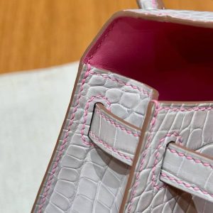 Hermes Kelly Mini 2 19 CM Bag Handmade In Matte Alligator Leather from Mississippi Sliver Hardware 80 Pearl Gray 5P Pink - Image 5