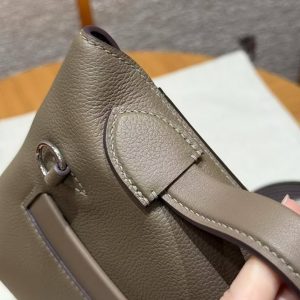 Hermes Kelly 2424 24/24 Bag 21CM Handmade In Evercolor and Swift Calfskin Leather Silver Hardware 18 Etoupe 46 Ebene - Image 7