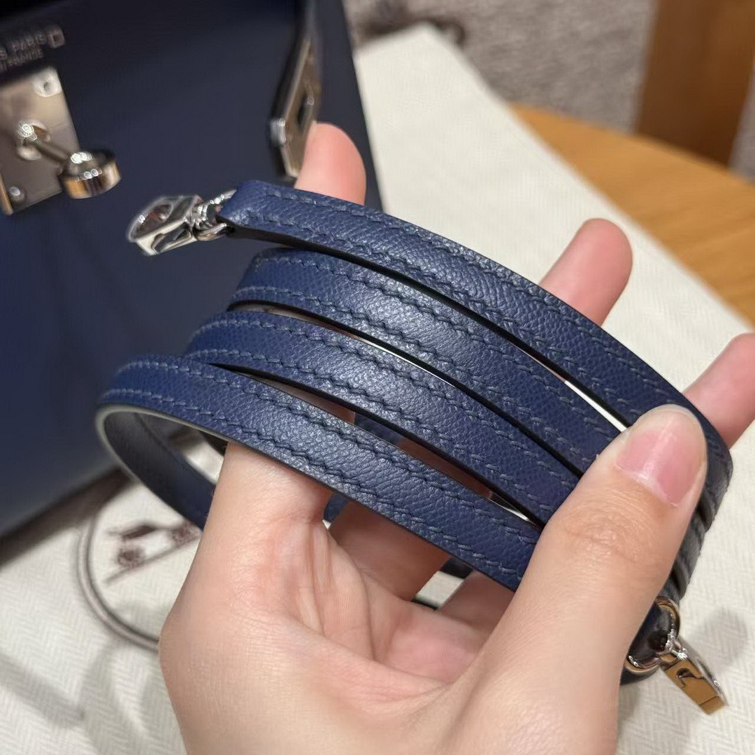 Hermes Kelly Mini 2 19CM Bag Handmade In Madame and Alligator Imported Leather from Mississippi Silver Hardware 73 Blue Saphir - Image 5