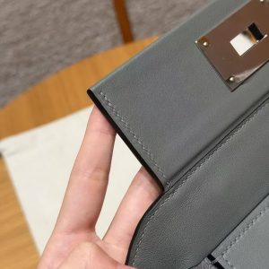 Hermes Kelly 2424 24/24 Bag 21CM Handmade In Evercolor and Swift Calfskin Leather Silver Hardware 8F Girs Etain - Image 9