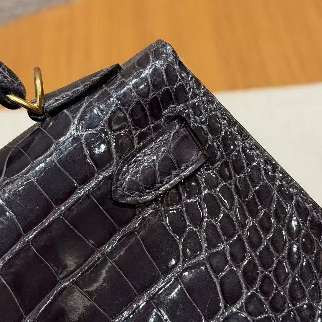 Hermes Kelly Mini 2 19CM Bag Handmade In Bright Faced Alligator Imported Leather from Mississippi Gold Hardware 88 Graphite - Image 7