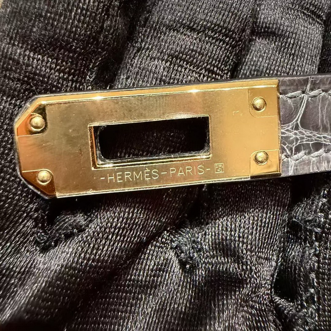 Hermes Kelly Mini 2 19CM Bag Handmade In Bright Faced Alligator Imported Leather from Mississippi Gold Hardware 88 Graphite - Image 14