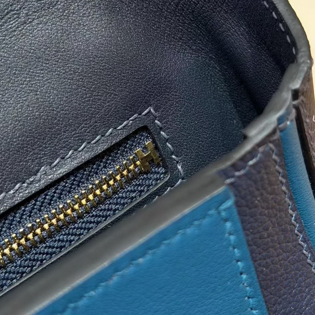 Hermes Kelly Mini 2424 24/24 Bag 21CM Handmade In Evercolor and Swift Calfskin Leather Gold Hardware 2Z Blue Nuit 7U Blue Navy - Image 5