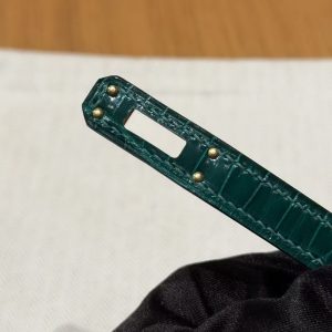 Hermes Kelly Mini 2 19CM Bag Handmade In Bright Faced Alligator Leather from Mississippi Gold Hardware 6Q Vert Emeraude - Image 7