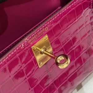 Hermes Kelly Mini 2 19CM Bag Handmade In Bright Faced Alligator Leather from Mississippi Gold Hardware J5 Rose Scheherazade - Image 8
