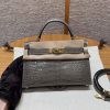Hermes Kelly Mini 2 19 CM Bag Handmade In Bright faced Alligator Leather from Mississippi Gold Hardware 81 Girs Tourerlle