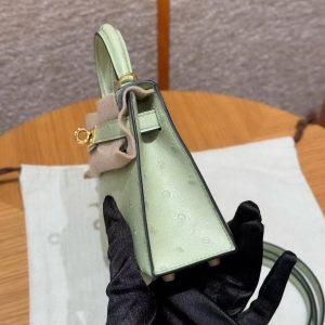 Hermes Kelly Mini 2 19 CM Bag Handmade In KK Ostrich Leather from South Africa Rose Gold Hardware 3i Vert Criquet - Image 2