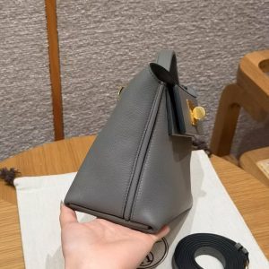 Hermes Kelly Mini 2424 24/24 Bag 21CM Handmade In Evercolor and Swift Calfskin Leather Gold Hardware 0L Gris Meyer - Image 18