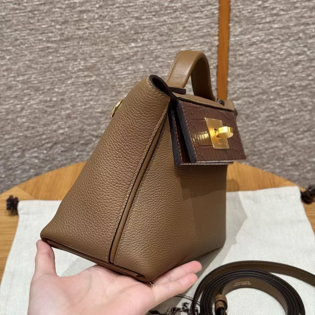 Hermes Kelly Mini 2424 24/24 Bag 21CM Handmade In Togo Calfskin Leather Matte American Crocodile Gold Hardware 3G Alezan - Image 17