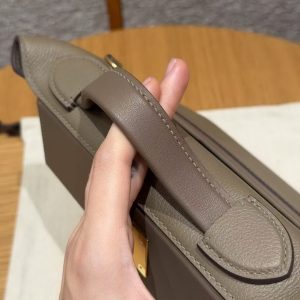 Hermes Kelly 2424 24/24 Bag 21CM Handmade In Evercolor and Swift Calfskin Leather Gold Hardware 18 Etoupe - Image 11