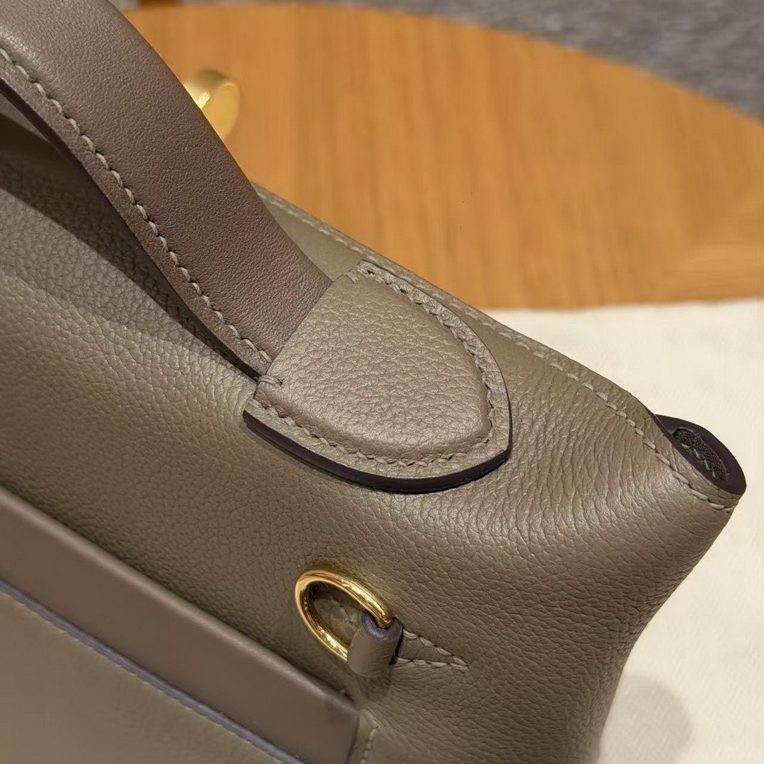 Hermes Kelly 2424 24/24 Bag 21CM Handmade In Evercolor and Swift Calfskin Leather Gold Hardware 18 Etoupe - Image 10