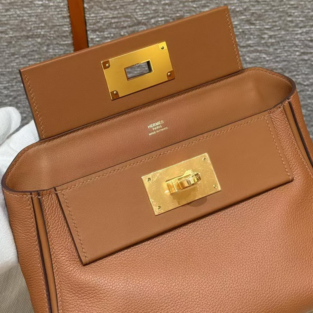 Hermes Kelly 2424 24/24 Bag 21CM Handmade In Evercolor and Swift Calfskin Leather Gold Hardware 37 Gold - Image 13