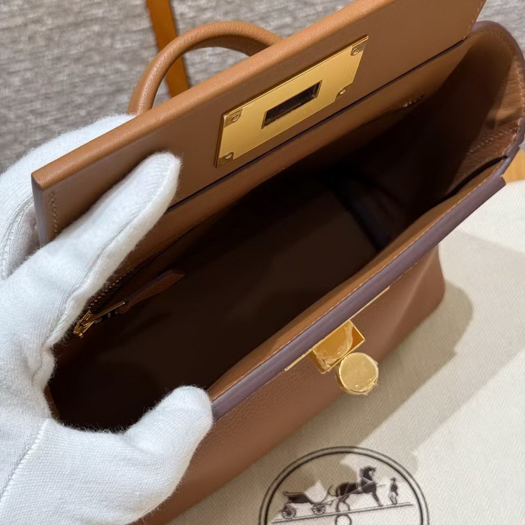 Hermes Kelly 2424 24/24 Bag 21CM Handmade In Evercolor and Swift Calfskin Leather Gold Hardware 37 Gold - Image 12