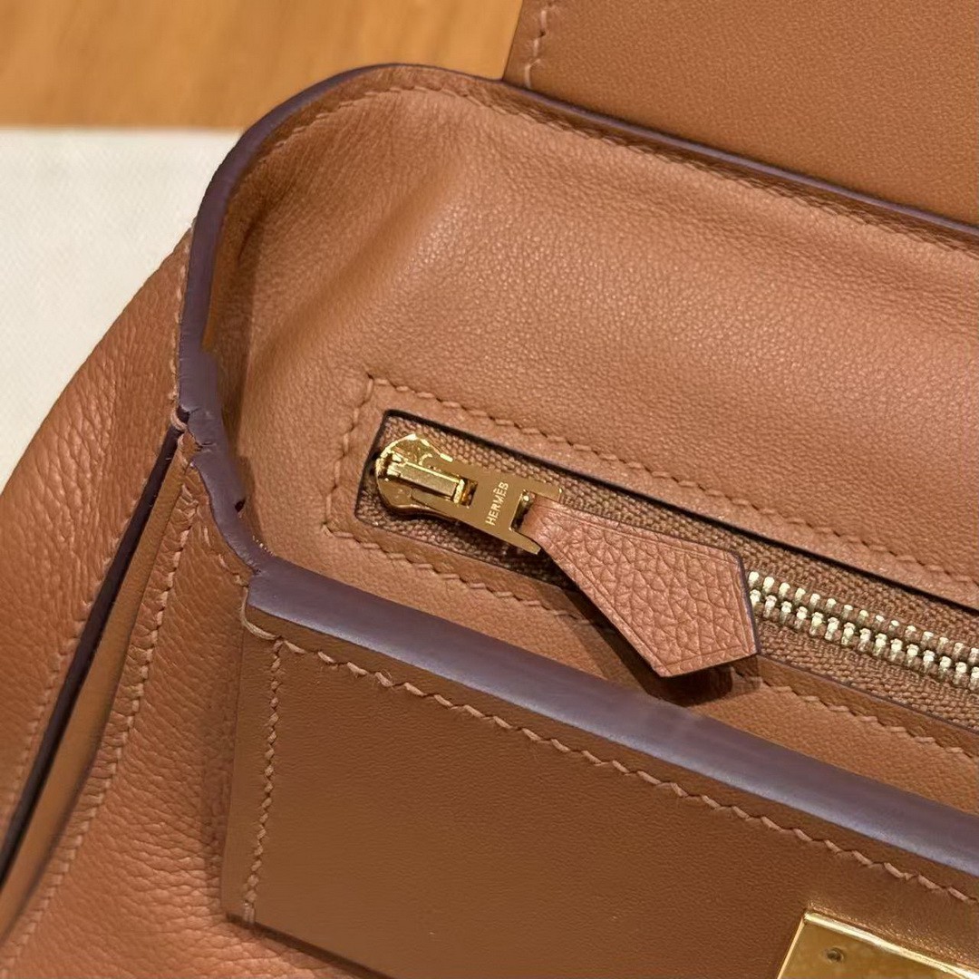 Hermes Kelly 2424 24/24 Bag 21CM Handmade In Evercolor and Swift Calfskin Leather Gold Hardware 37 Gold - Image 11