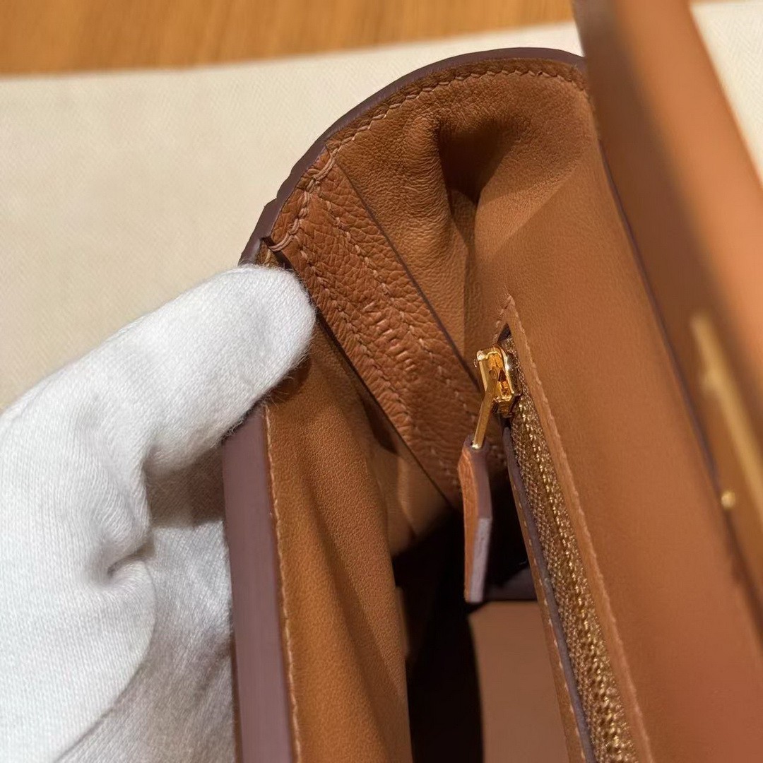 Hermes Kelly 2424 24/24 Bag 21CM Handmade In Evercolor and Swift Calfskin Leather Gold Hardware 37 Gold - Image 8