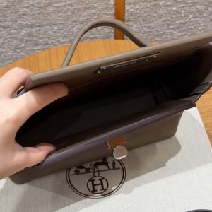 Hermes Kelly 2424 24/24 Bag 21CM Handmade In Evercolor and Swift Calfskin Leather Silver Hardware 18 Etoupe - Image 17