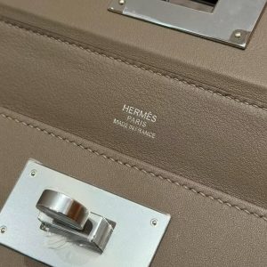 Hermes Kelly 2424 24/24 Bag 21CM Handmade In Evercolor and Swift Calfskin Leather Silver Hardware 18 Etoupe - Image 16