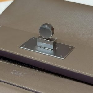 Hermes Kelly 2424 24/24 Bag 21CM Handmade In Evercolor and Swift Calfskin Leather Silver Hardware 18 Etoupe - Image 10