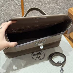 Hermes Kelly 2424 24/24 Bag 29CM Handmade In Evercolor and Swift Calfskin Leather Silver Hardware 18 Etoupe - Image 13