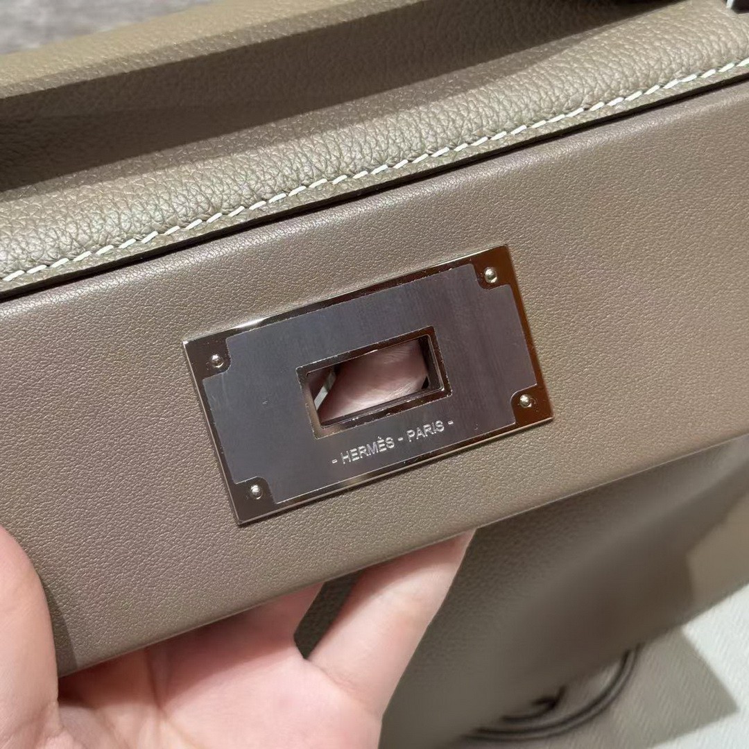 Hermes Kelly 2424 24/24 Bag 29CM Handmade In Evercolor and Swift Calfskin Leather Silver Hardware 18 Etoupe - Image 10
