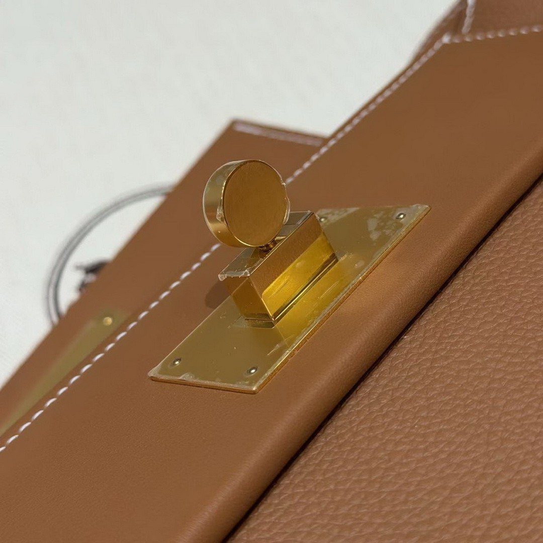 Hermes Kelly 2424 24/24 Bag 29CM Handmade In Togo and Swift Calfskin Leather Gold Hardware 37 Gold - Image 12