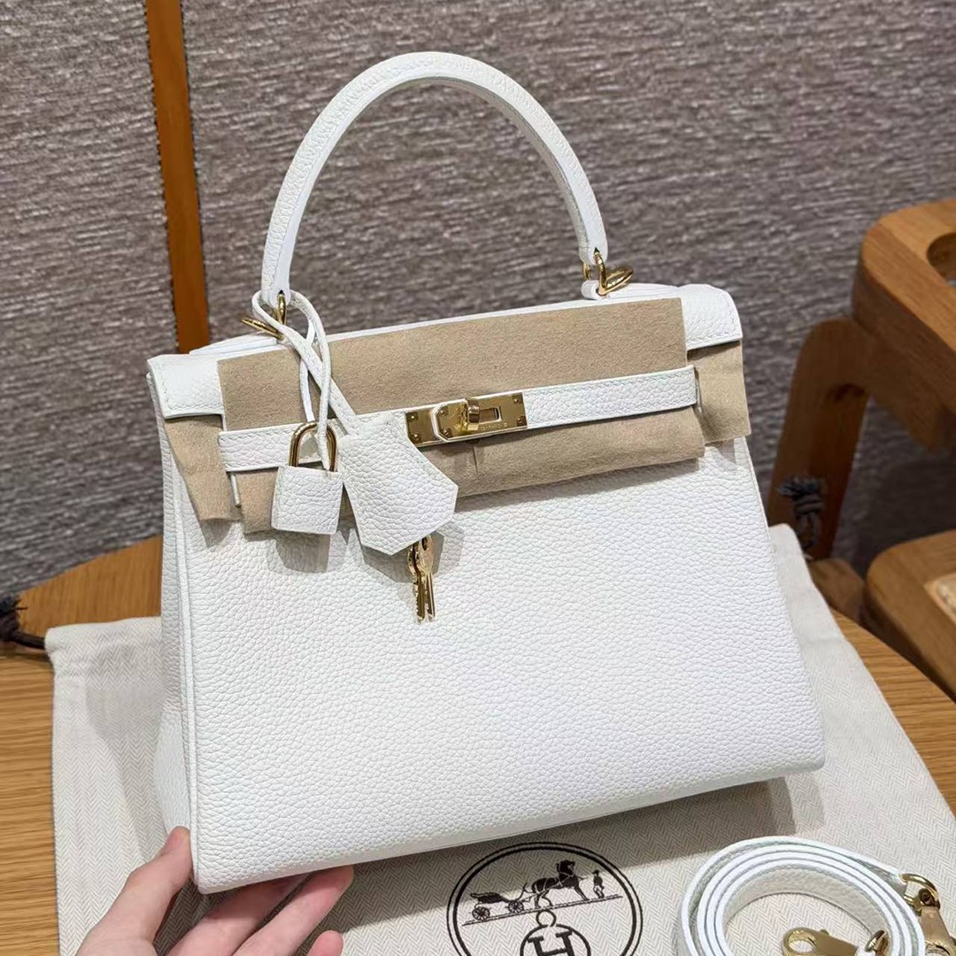 Hermes Kelly 25 Bag Handmade In Togo Calfskin Leather Gold Hardware 01 Blanc