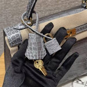 Hermes Kelly 25 Bag Handmade In Bright Faced American Alligator Leather Gold Hardware 0V Gris Ciment - Image 26